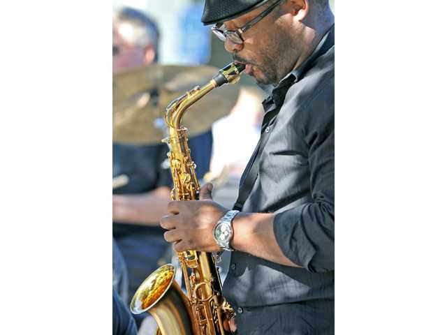 Big Band jazzes up The Master’s College