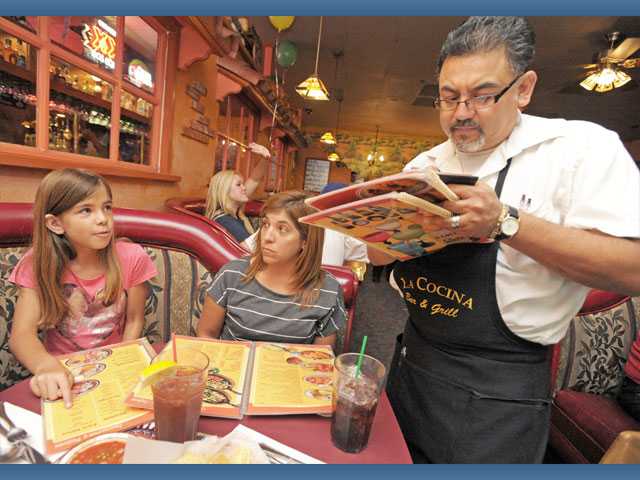 Where kids eat free in the SCV
