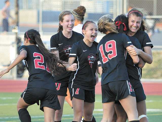 Foothill League girls soccer: Hart’s halting