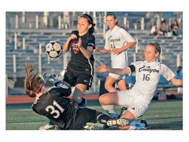 Prep soccer: Hart finishes strong, takes second