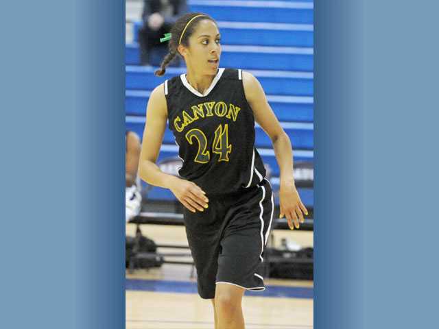 SCV Hoops Finale girls: Back to old habits