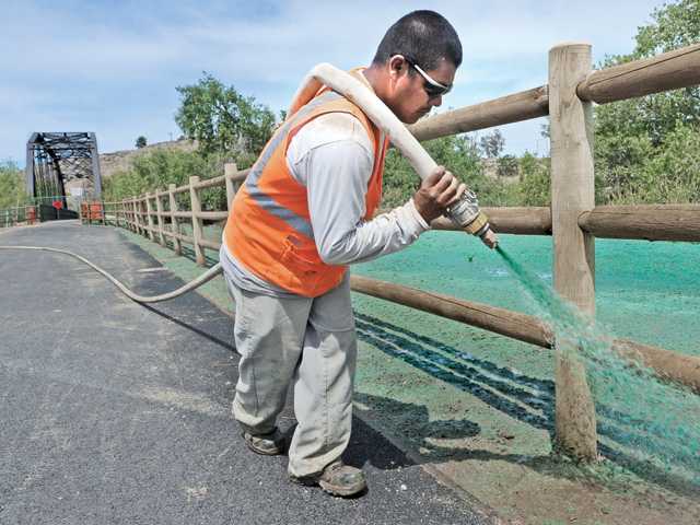 CORRECTION: A trestle by the trail