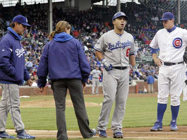 Bases-loaded walk in 11th leads Cubs past Dodgers 