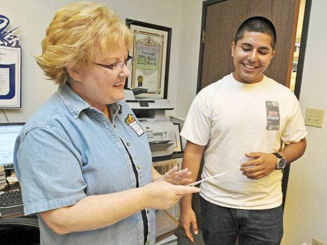 Mending gear, fighting hunger 