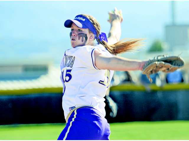Prep softball: Two stand out in Div. I