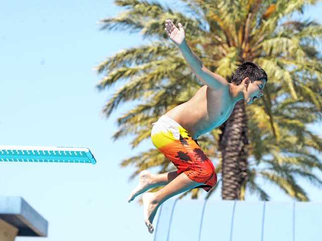 Cannonball runs: Kids celebrate opening of local pools