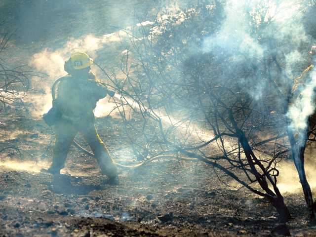 UPDATE: Brush fire burns 2 acres in Saugus