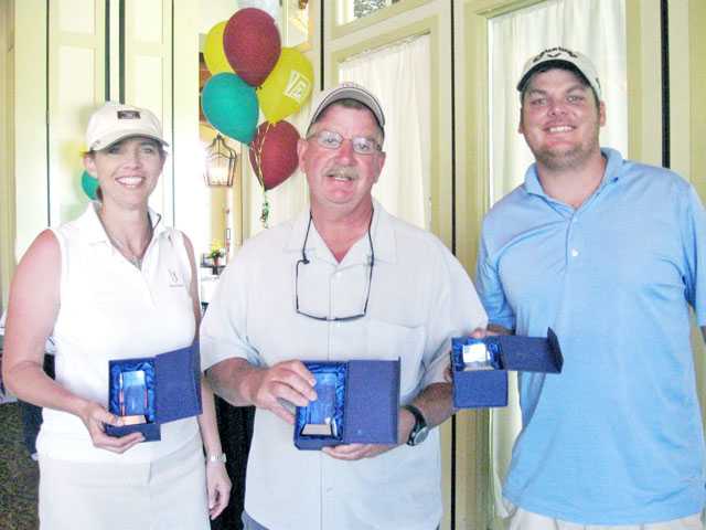 Zonta Club hosts golf fundraiser