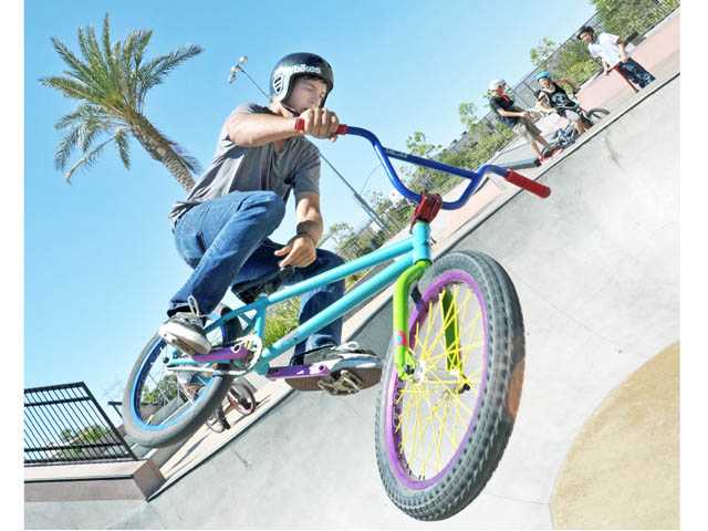 Locals ride rails at Santa Clarita Skatepark