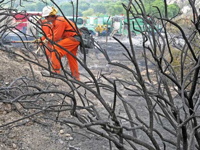 UPDATE: Brush fire erupts in Agua Dulce