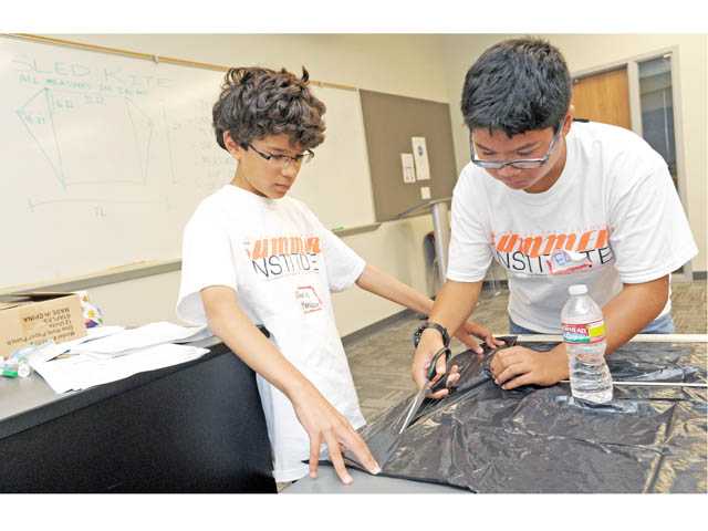 Young minds lift off in class