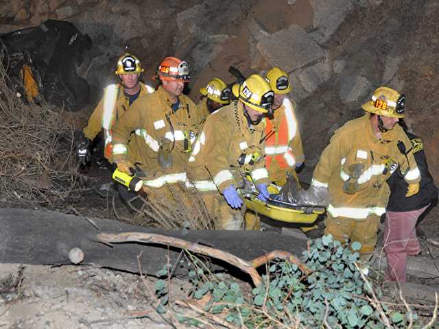 Castaic man dies in Valencia I-5 crash