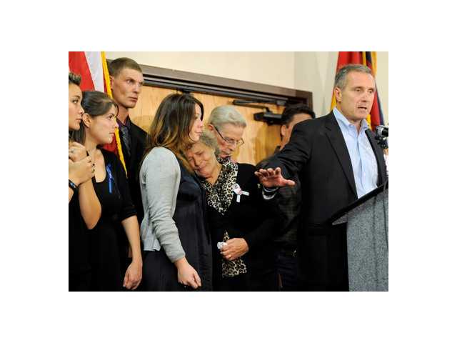 Colo. theater victim families question fundraising 