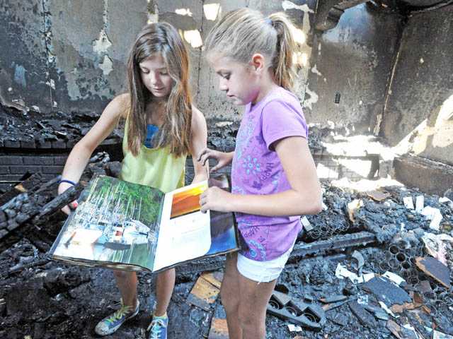 UPDATE: Newhall home burns early Monday