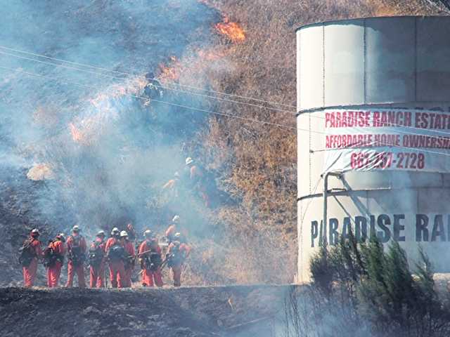 UPDATE: Fire on I-5 held to 2 acres