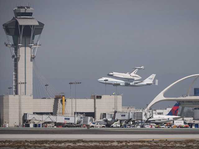 Endeavour swans California skies in whirlwind tour
