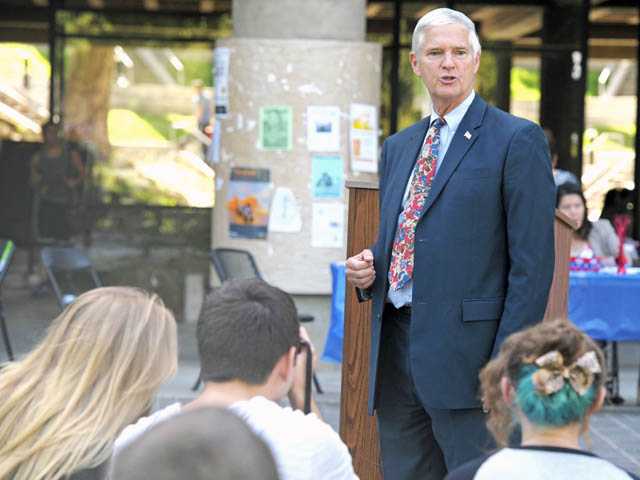 Forum attracts local, national candidates