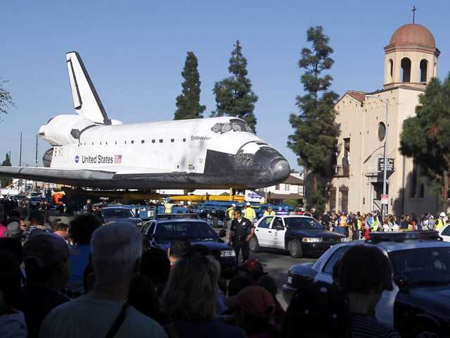 Endeavour finally reaches permanent LA museum home