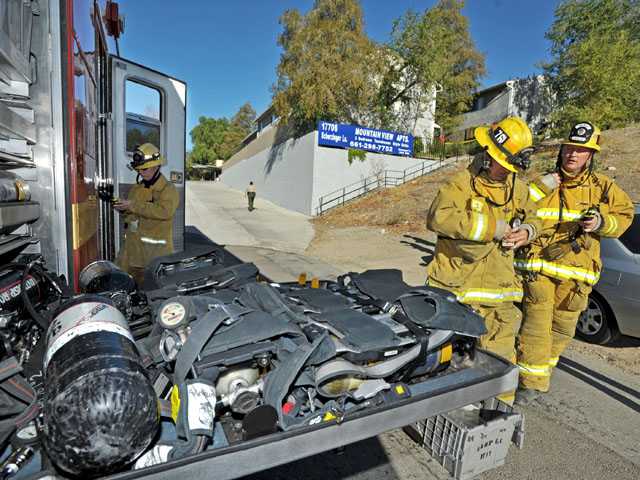 UPDATE: Explosion at Canyon Country apartment blamed on fireworks