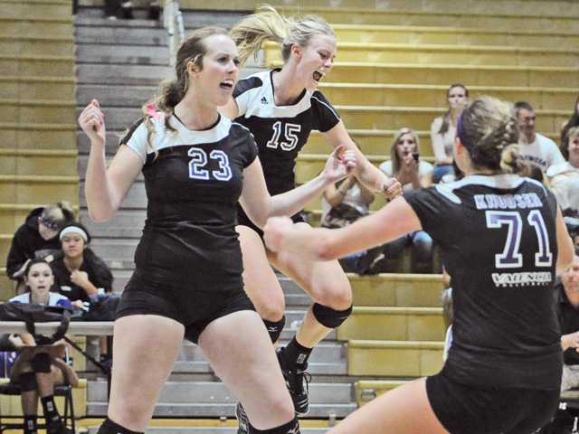 Prep volleyball: Vikes push Hart away