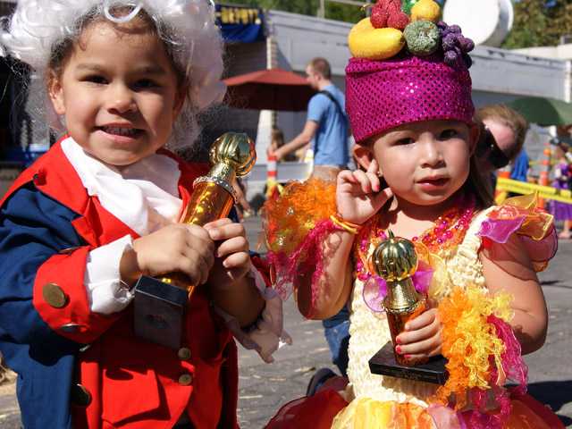 Sheriff’s Station hosts Halloween event for community