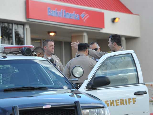 UPDATE: Saugus bank robbery suspect shot, killed in Lancaster