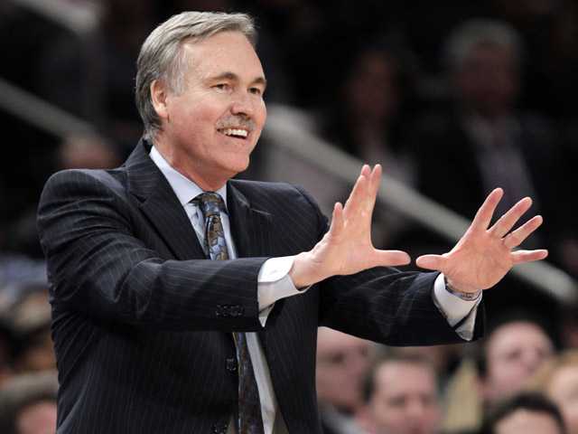 Lakers hire Mike D'Antoni as new coach
