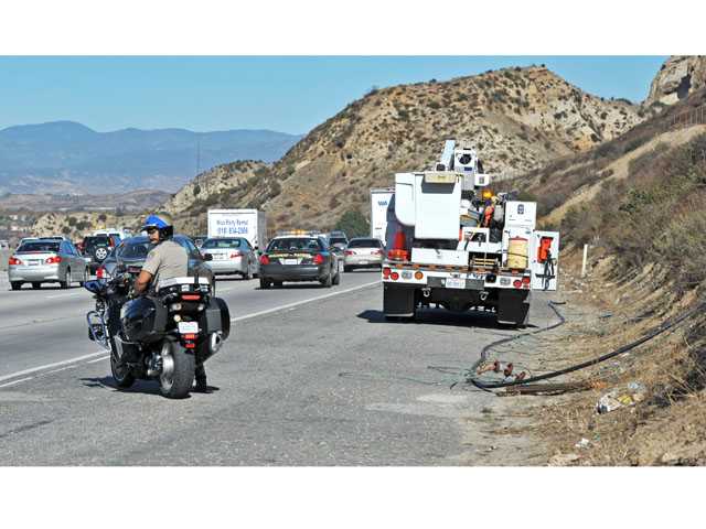 Wires down stall traffic on Highway 14 freeway