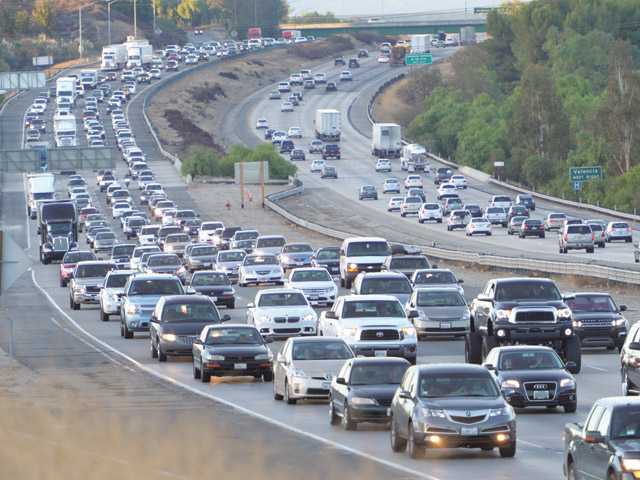 Traffic all over SCV, SoCal slows down before holiday