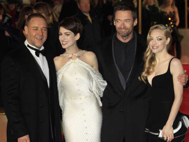 Stars out in London for 'Les Mis' premiere