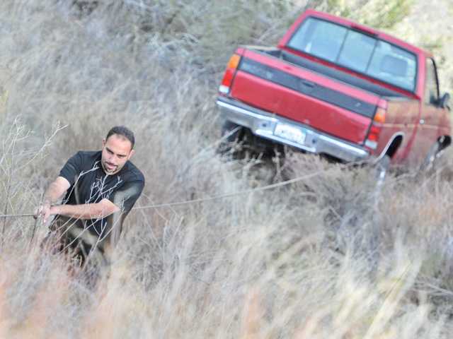 UPDATE: Pickup plunges down 300-foot ravine in Canyon Country