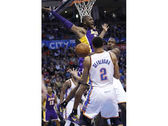 NBA: Thunder hold off Lakers' late charge, win 114-108  