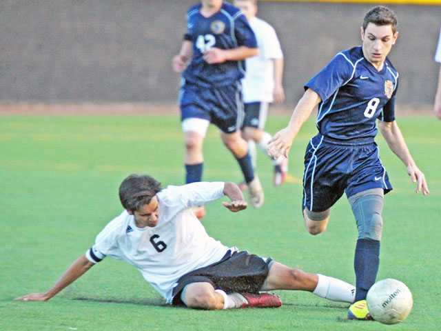 Prep soccer: Quick is the key for Trinity