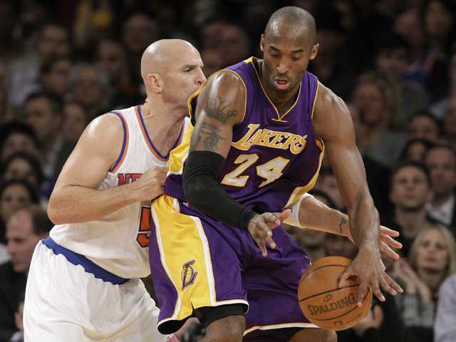 NBA: Anthony scores 30, Knicks beat slumping Lakers  