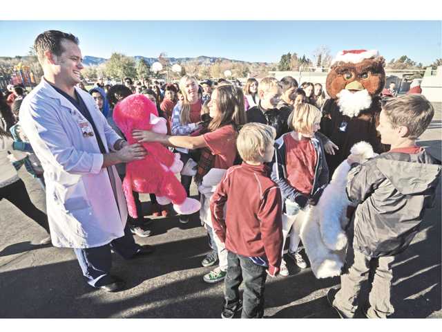Doctor accepts donations