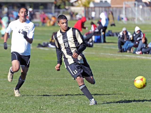 Prep soccer roundup: Golden Valley shows its grit