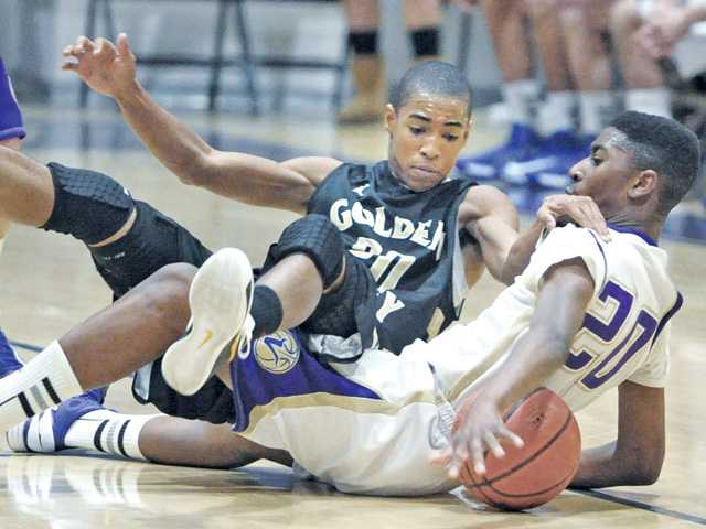 Prep boys hoops: Valencia pushes back against Golden Valley