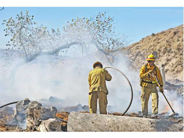 UPDATE: Brush fire extinguished in Canyon Country