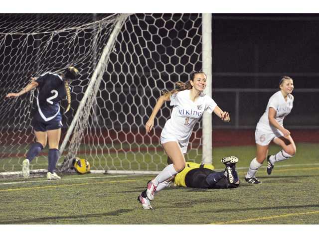 Prep girls soccer: Valencia finally gets the better of Saugus