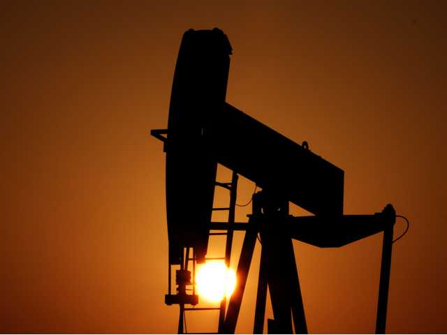 Oil rises above $96 ahead of US data