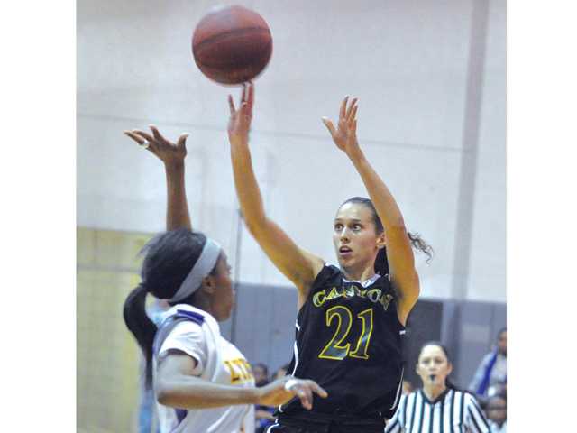 Prep girls hoops: Canyon falls in quarters to Lynwood