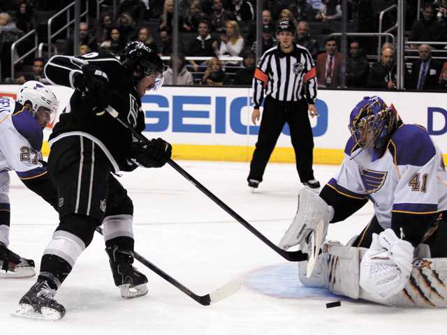 LA Kings roar back from 3 goals down to stun Blues 