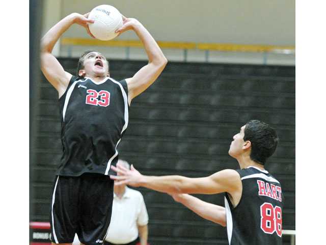 Hart High boys volleyball jumps out to early lead