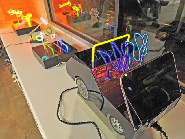 First ‘Art Slam’ in Newhall draws hundreds
