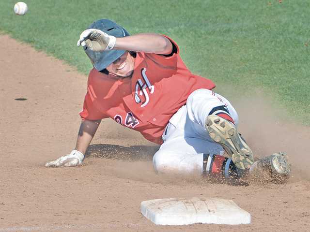 Hart baseball survives better than Canyon