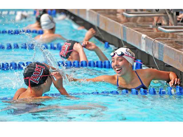 Hart swim storms out of gate, Valencia sweeps Golden Valley
