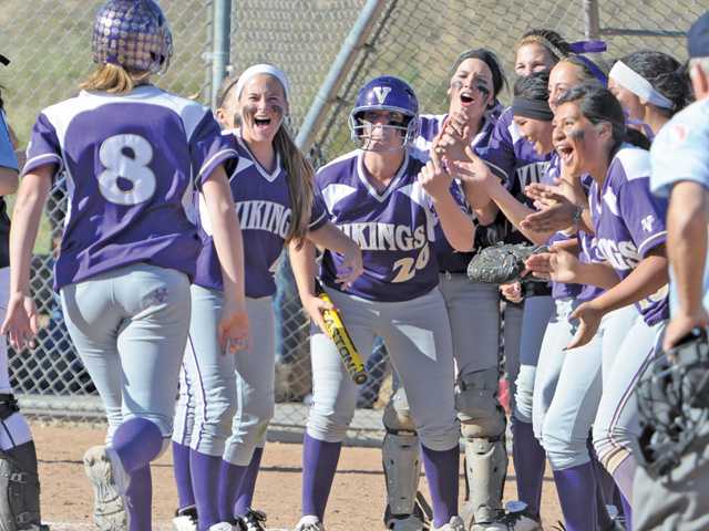 Valencia softball walks-off on 3-run HR by Nicole Joseph