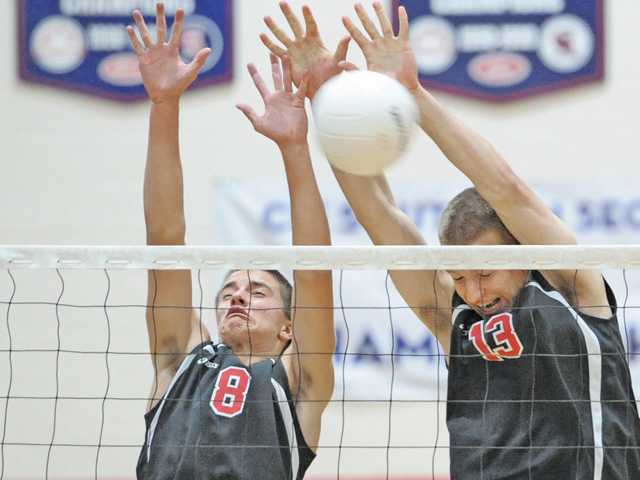Role reversal for Hart, Valencia boys volleyball