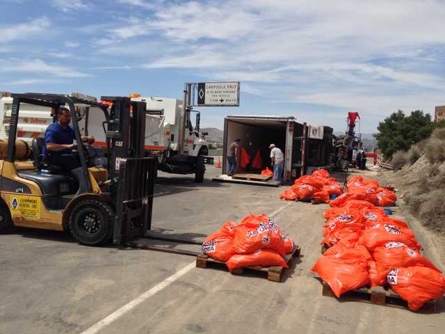 UPDATE: Lanes reopen after morning crash on Highway 14