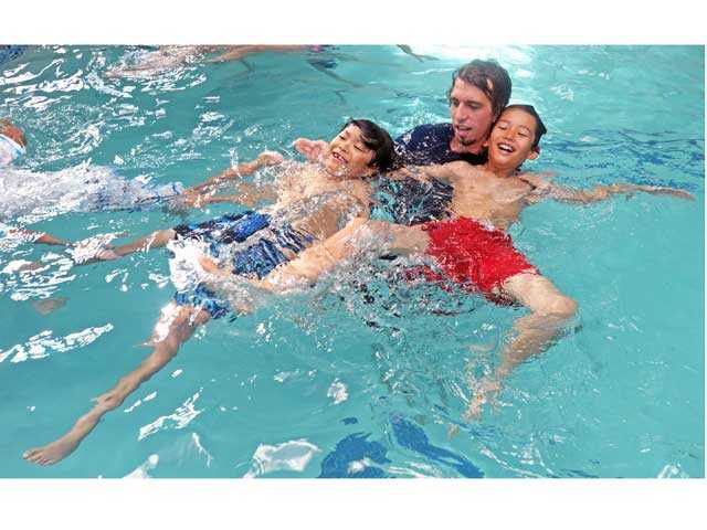 SCV pools make a splash as part of worldwide swim lesson 